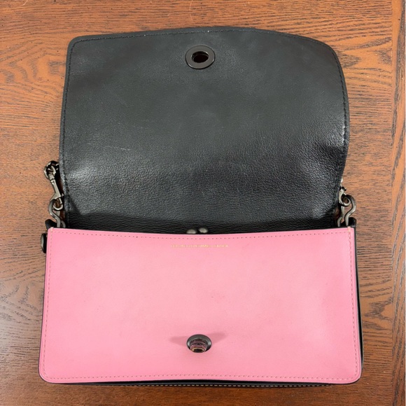 Coach Dinky pink  Crossbody Bag with Gunmetal Chain kisslock  GUC - Picture 5 of 11